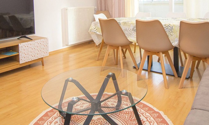 Montaigut Apartment | Ideal T4 for Groups - Rated 10/10 with Family Amenities