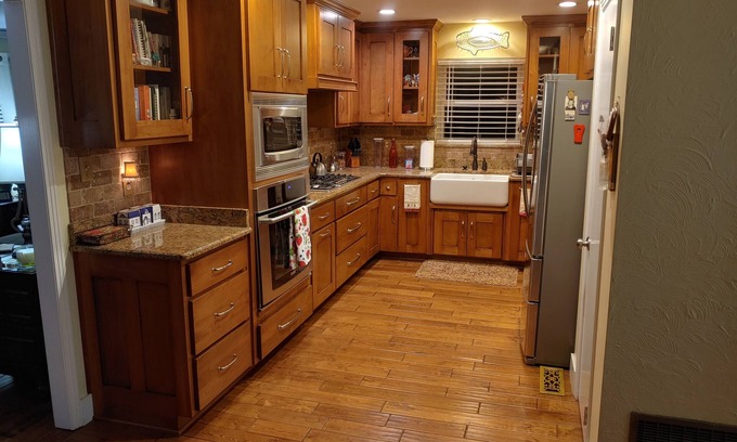 Gardendale House | Inviting One-Level Retreat with Screened Porch & Hot Tub