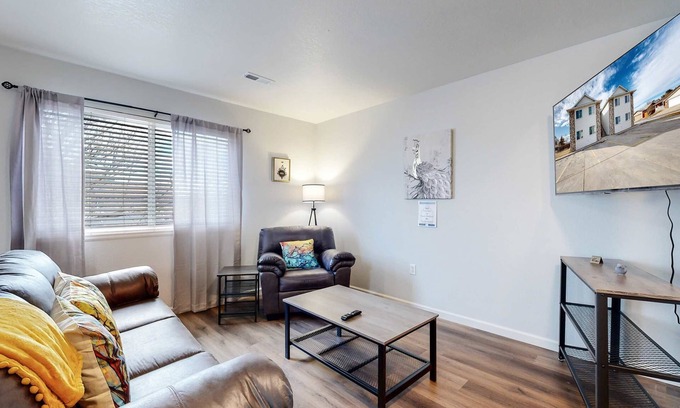Brighton Apartment | Modern 2 King Beds Near DIA with Kitchen & Breakfast