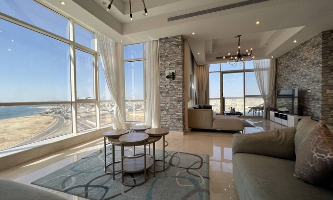 Obhur Al-Janoubiyah Apartment | Inviting Two Bedroom Apartment with City and Sea Views
