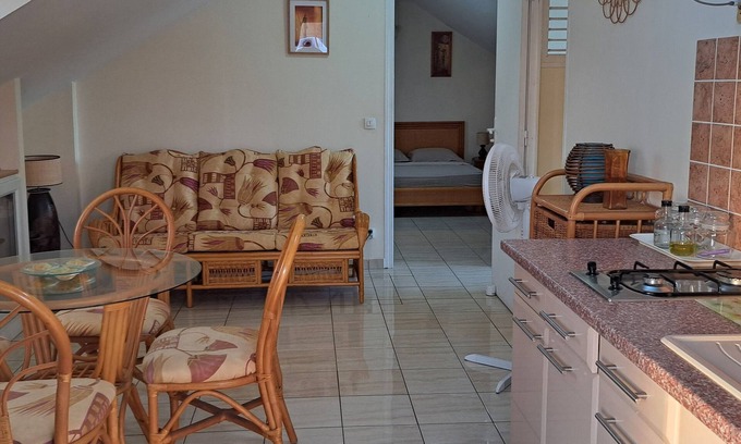 Belcourt Apartment | Comfortable Two-Room Stay in Baie-Mahault with Breakfast