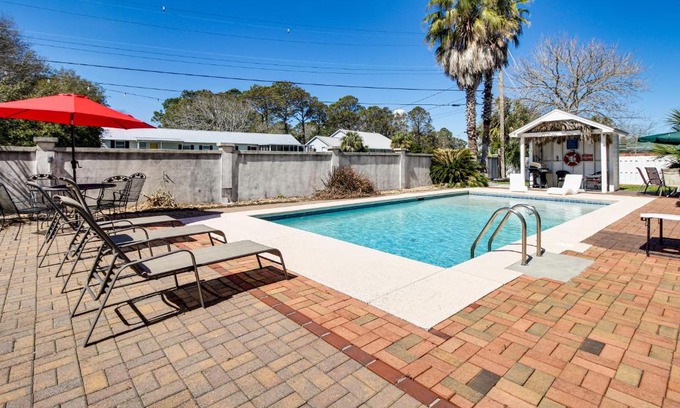 Tybee Island House | Inviting Tybee Island Retreat with Private Pool & Ocean Views