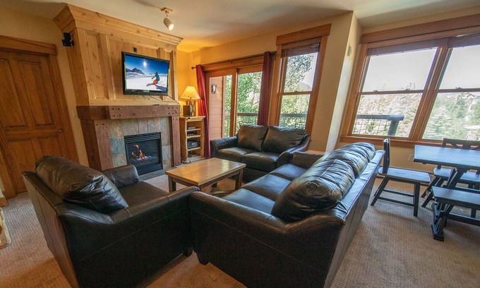 River Run Condo | Top-Rated Retreat with Pool & Hot Tubs in Keystone