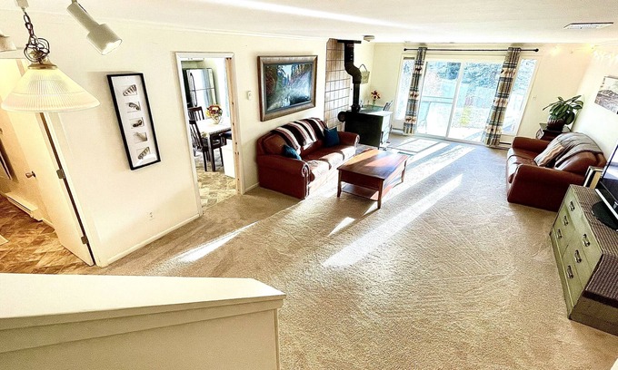 Glenwood Springs House | Mountain View Retreat: Pool, Kitchen & Perfect for Families