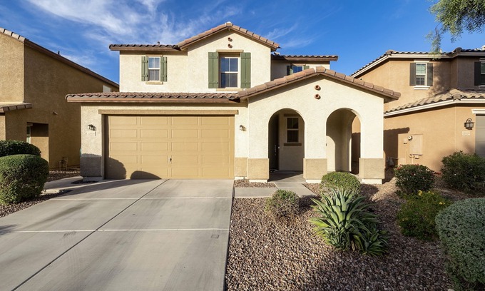 Peoria House | Updated Gem in a Tranquil Neighborhood with Spa & Pet-Friendly
