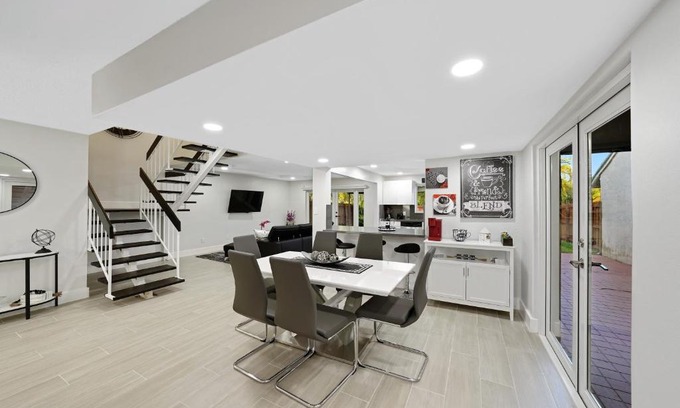 Ludlam House | Outstanding Home Woffice by PMI: Family & Pet-Friendly Stay