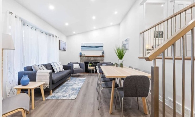 Montreal House | Serene Urban Cabin Perfect for Families and Adventurers