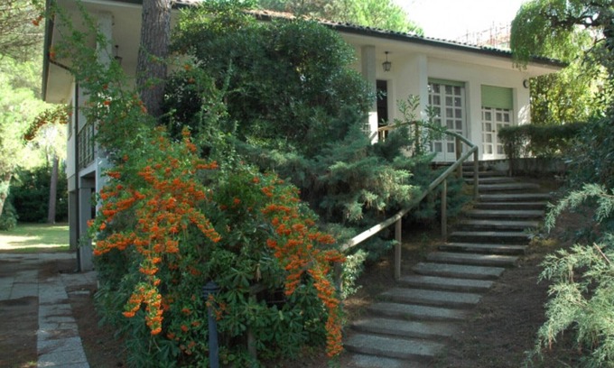 Lignano Pineta Villa | Pet-Friendly Villa in Lignano Pineta with Spa Amenities