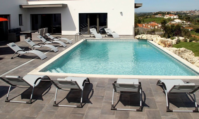 Caldas da Rainha Villa | Spacious Villa in Salir de Mato with Private Pool, Terrace