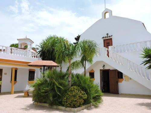 Conil de la Frontera Villa | Peaceful 7-Bedroom Villa with Private Pool Near Conil Beach