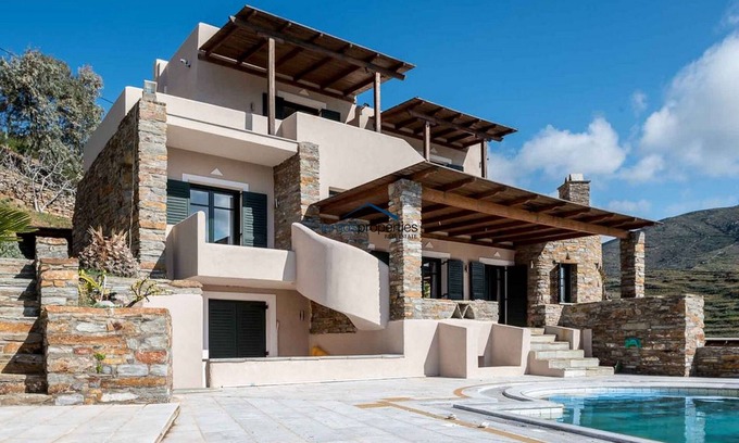 Koundouros Villa | Elegant Villa with Private Pool Steps from Koundouros Beach