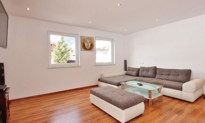 Hinterthiersee Villa | Inviting Villa with Garden in Hinterthiersee - Rated 9/10
