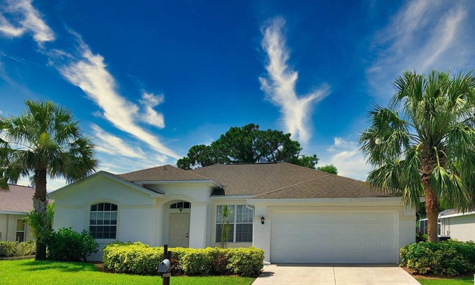 Beachwalk Isles House | Family-Friendly Villa with Pool and Oceanfront Views
