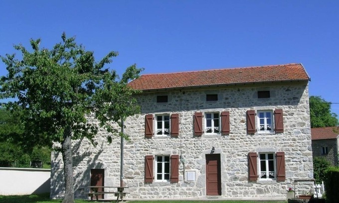 La Guillermie Cottage | Spacious Gite La Guillermie: Family-Friendly Getaway