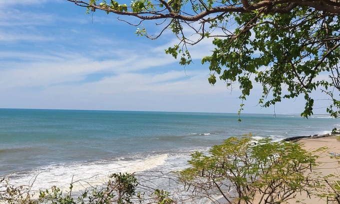 La Boquita House | Waterfront House with Ocean Access and Scenic Views