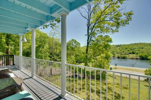 Flippin House | Pet-Friendly White Rivers Jewel Fishing Haven Awaits You!