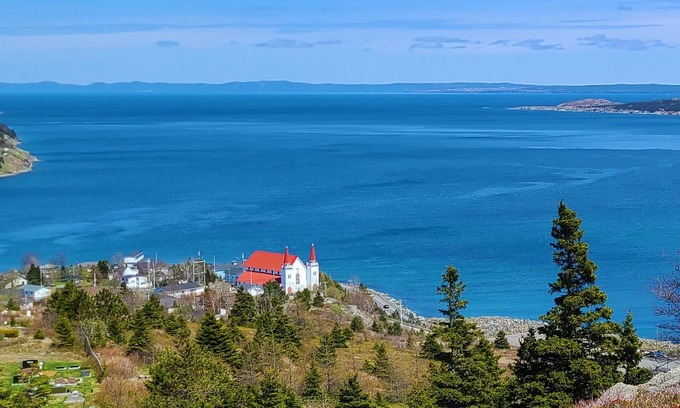 Spaniard's Bay House | Spaniard's Perch: Breathtaking Ocean Views Await You
