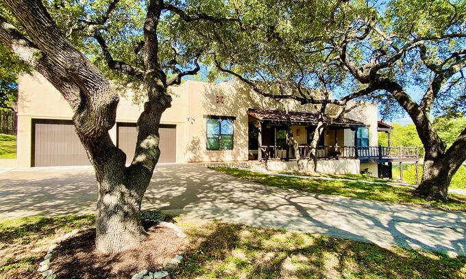 Wimberley House | Idyllic Retreat on the Blanco River - Guest Rated 9.8