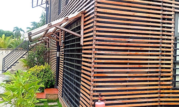 Labone Apartment | Spar Shipping Container in the heart of Osun7 minutes drive from the airport