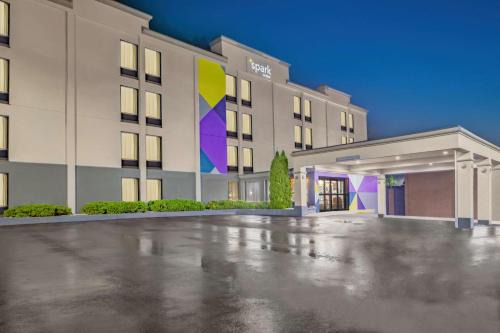 Clarks Summit Hotel | Family-Friendly Spark by Hilton Clarks Summit Awaits You