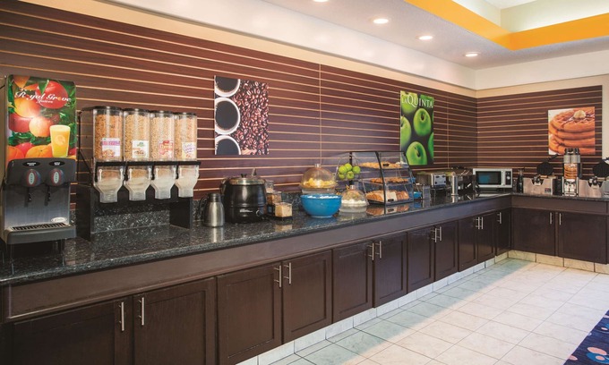 Kingsland Hotel | Discover La Quinta Inn & Suites: Pet-Friendly Escape