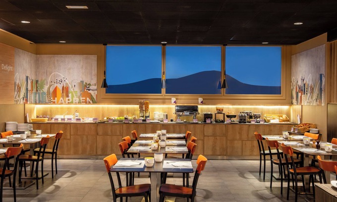 Le Bourg - Gare De Vaise Hotel | Discover Hotel Lyon Ouest: Top-Rated Stay with Great Amenities