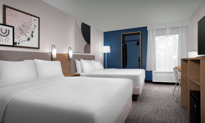 Wetmore Hotel | Discover Spark By Hilton San Antonio Northwest Near Six Flags