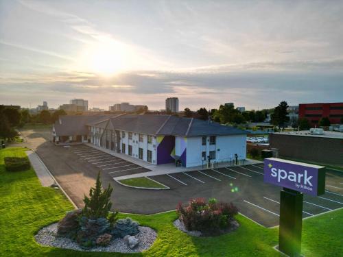 Markham Hotel | Comfort Inn - Toronto Northeast: Family-Friendly Retreat
