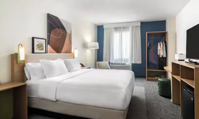 Tumwater Hotel | Spark by Hilton Tumwater