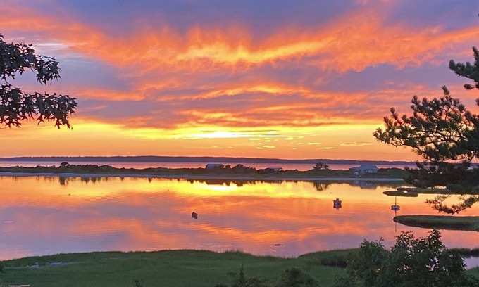 Tisbury House | Waterfront Retreat with Private Beach and Kayaking Adventure
