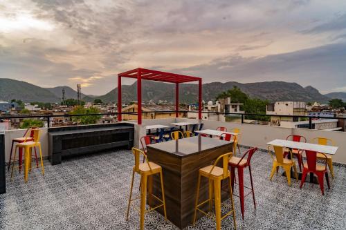 Alwar Hotel | Discover Sparrow Hotels by Siara - Family-Friendly Retreat