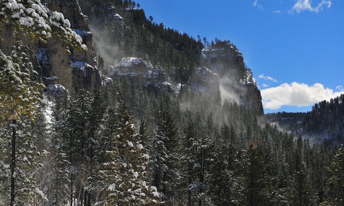 Lead Cabin | Experience SKYE LODGE: Breathtaking Views in Spearfish Canyon