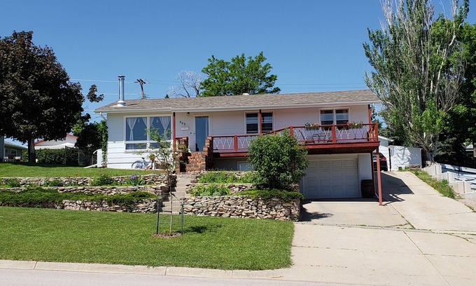 Spearfish House | Ideal Dog-Friendly Retreat in Spearfish, SD - Kitchen Included