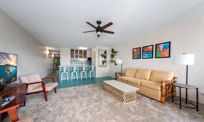 Historic Kailua Village Condo | Prime Location: One-Bedroom at Kalanikai Near Downtown