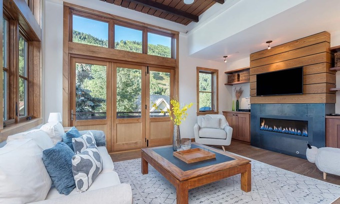 Telluride Condo | Special Rates on 5+ Night Stays: SKYLINE AT MERIBEL