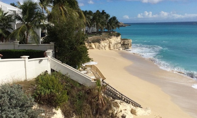 Maho Condo | Unforgettable Stay at The Cliff At Cupecoy Beach – 10/10 Rated