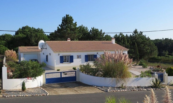 Aljezur Villa | Exclusive Villa Retreat with Heated Pool & Oceanfront Views