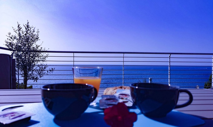Santo Stefano al Mare Apartment | Beautiful Sea Views with Terrace and Spa Amenities