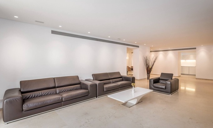 Mamilla Apartment | Premier 4-Bedroom Stay at Mamilla Mall - Guest Rated 10/10