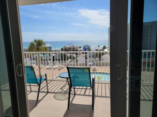 Panama City Beach Apartment | Gulf View Condo Steps from Beach in Panama City Beach