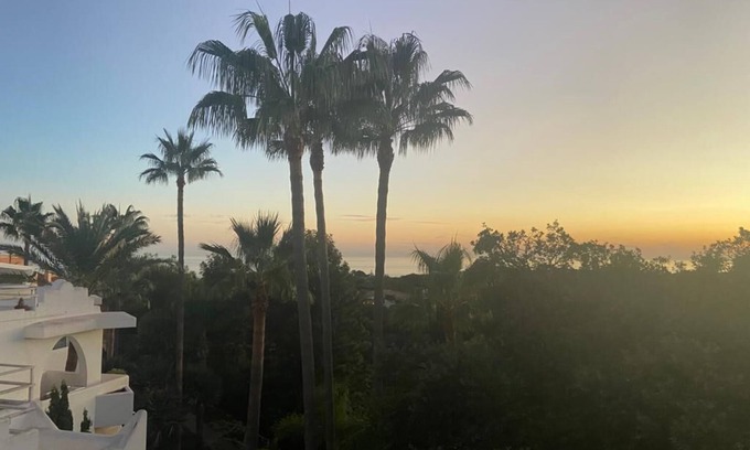Urbanizacion Hacienda las Chapas Condo | Serene Apartment with Ocean Views and Pool in Marbella