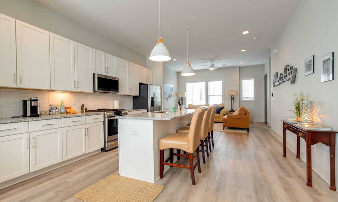 Talbot's Corner Villa | Modern Condo with Rooftop Deck Perfect for Group Stays