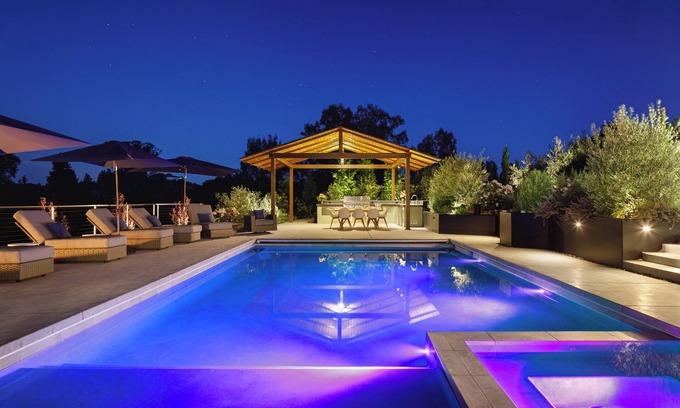 Healdsburg Other | Guest Rated: 10/10 Healdsburg Manor with Pool & Spa
