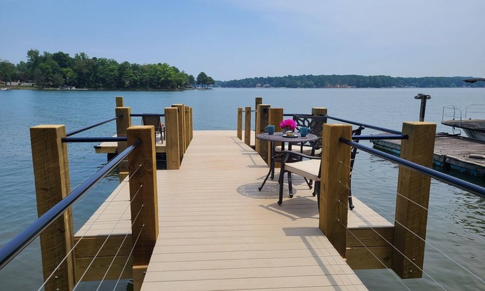 Mayhew House | Elegant Lakefront Modern Oasis with Pool and Spa Amenities