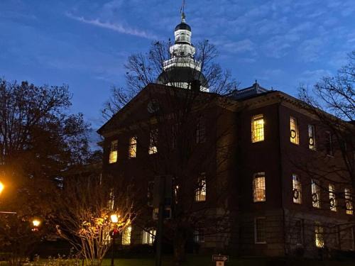Historic District Apartment | Prime Location Two Bedroom Apartment Near State Circle