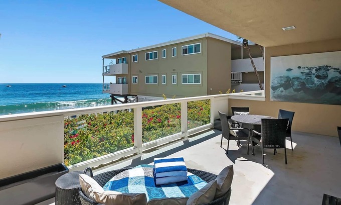 Eastern Malibu Condo | Unforgettable Malibu Beach Front with Ocean View & Spa
