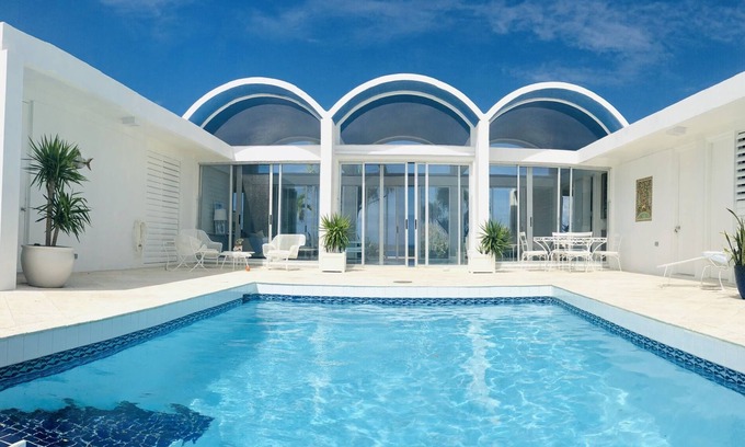 Cotton Valley Villa | Experience a Midcentury Modern Villa with Panoramic Views