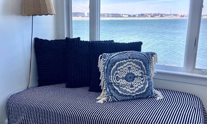 Little Nahant Apartment | Oceanfront Retreat Near Boston & Salem - Guest Rated 9.8