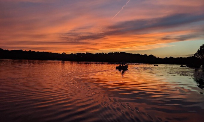 South Haven House | Unforgettable Views at Premier Lake Sylvia Retreat