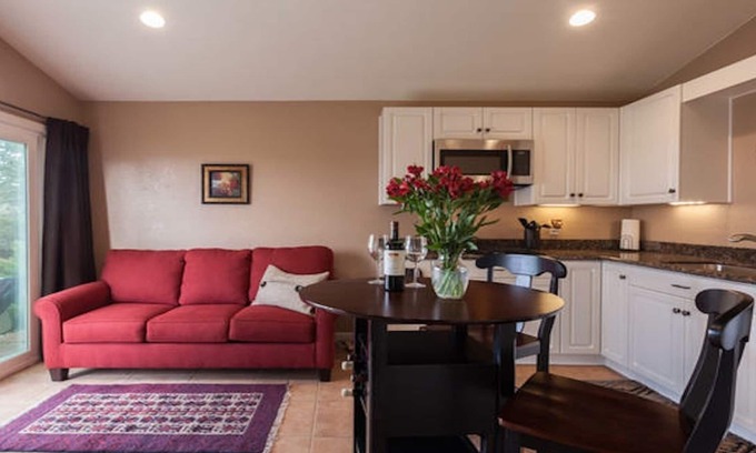 Atascadero House | Private Guesthouse with Spectacular Wine Country Views